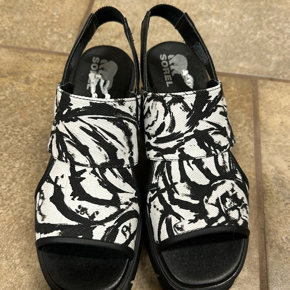 Brand new Sorel shoes